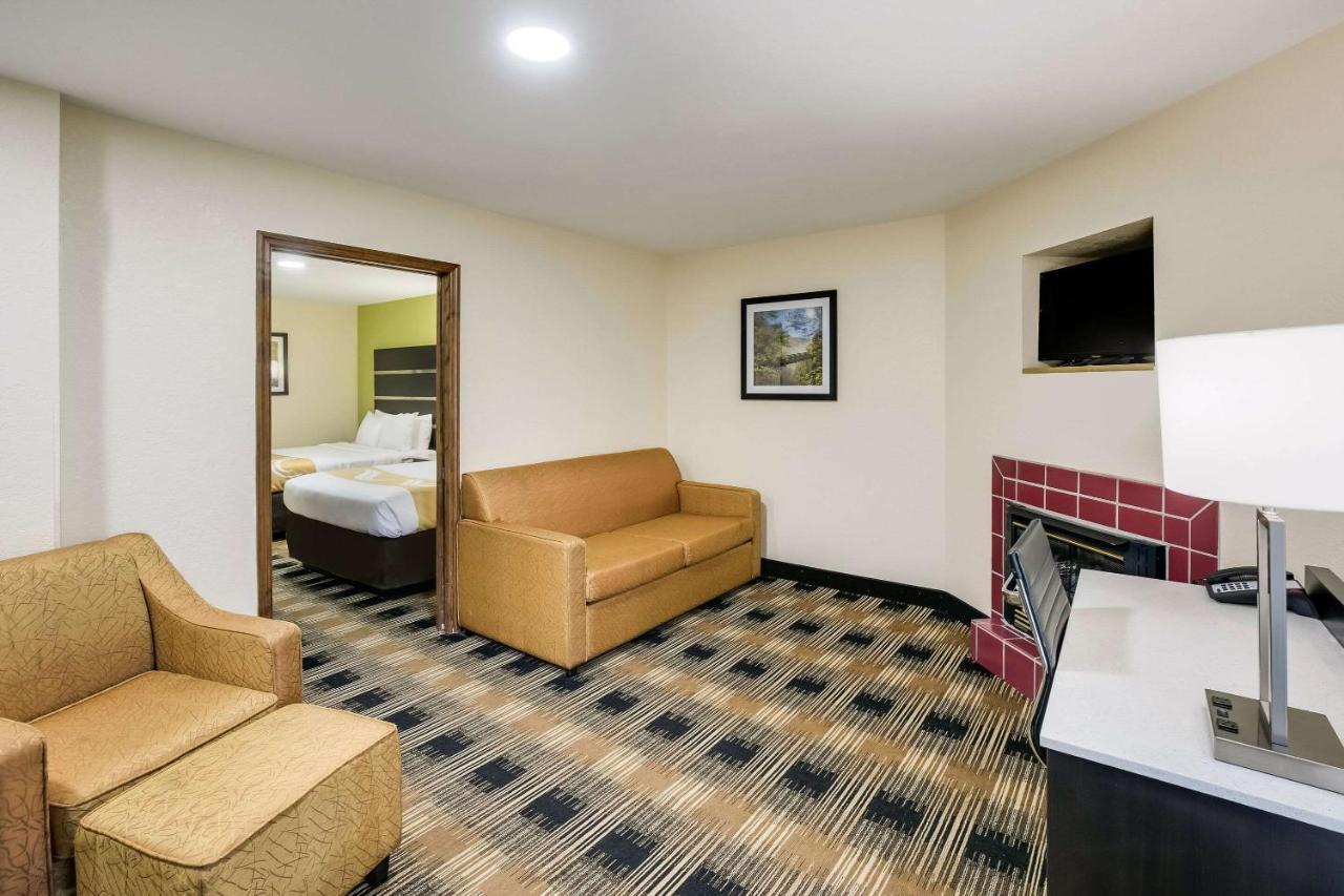 Quality Inn & Suites Mt Chalet Clayton Extérieur photo